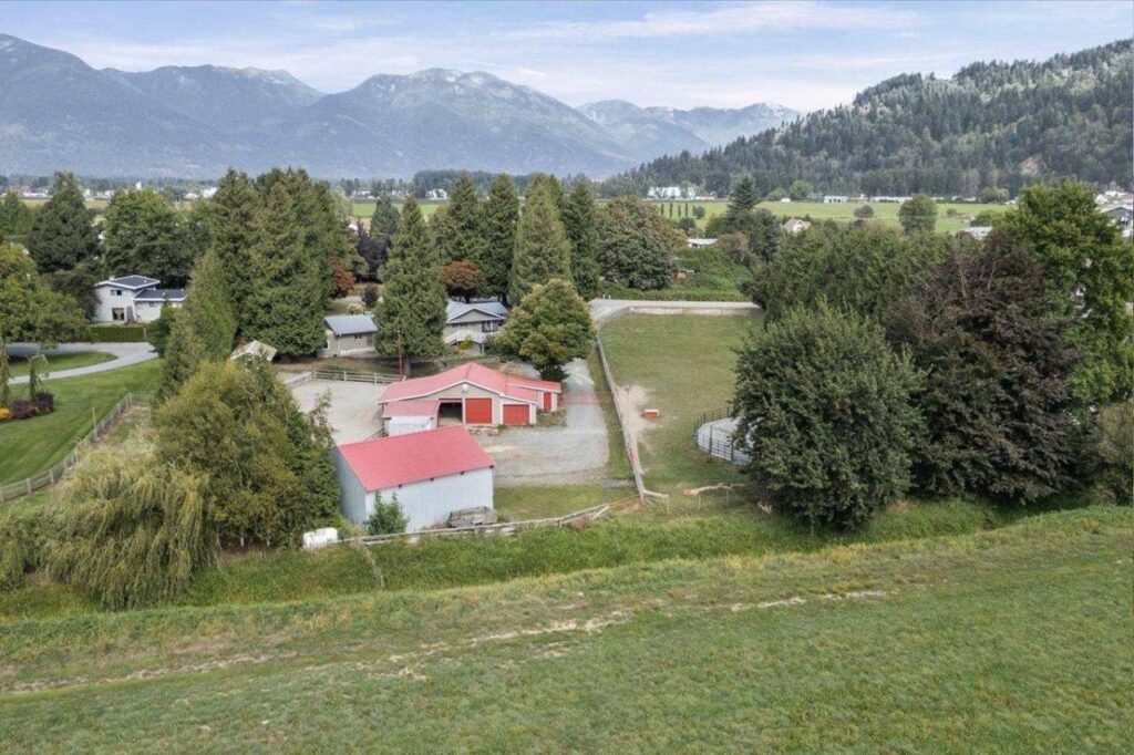42420 Adams Road, Greendale